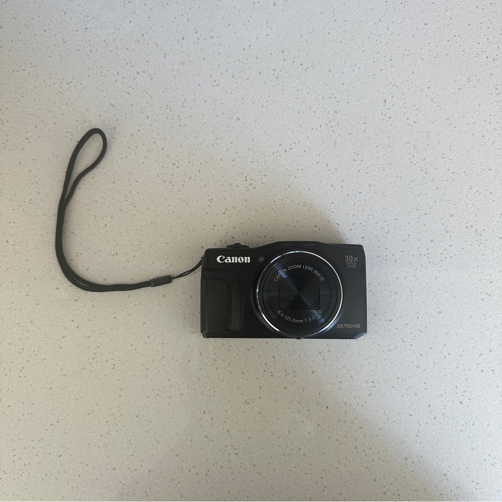 Canon PowerShot SX700 HS Digital Camera